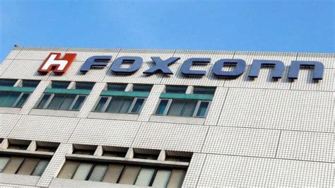 Apple iPhone maker Foxconn issues apology for hiring blunder that led ...