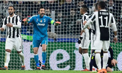 Questa Juve falsa va bene solo per la Serie A. E faccia attenzione a ...