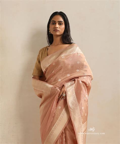Kanak - Handwoven Tissue Sarees for Radiant Soirees – WeaverStory