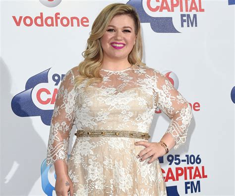 Kelly Clarkson announces her second pregnancy