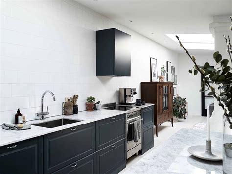 Minimalist Kitchen Without Upper Cabinets : I'm also sharing 8 tips to ...