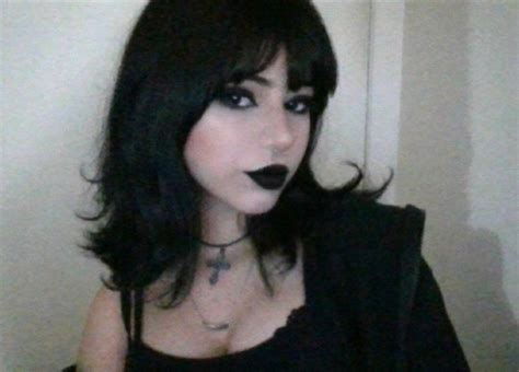 goth mommy makeup