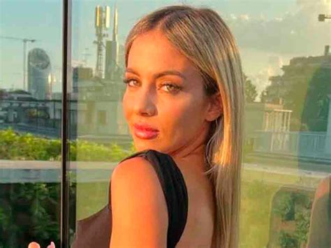 Mundial 2022: la esposa de Nicolás Tagliafico presumió una microbikini ...