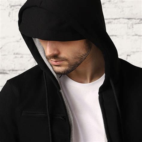 The World's Best Travel Hoodie | Packed With 15 Outstanding Features at ...