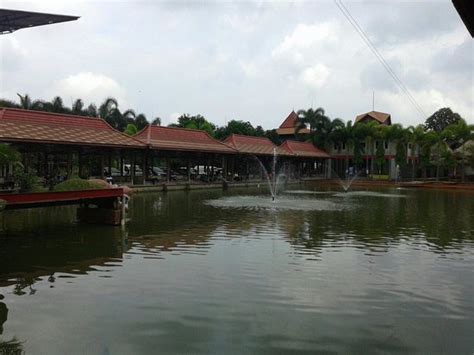 LEMBAH GUNUNG KUJANG (Subang) - Hotel Reviews, Photos, Rate Comparison ...