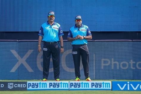 Twitter reacts to Sid Kaul's hilarious misjudged drop catch leaving on ...