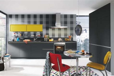 Moderne tamne kuhinje – Uređenje doma i interijera