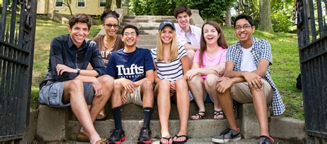 How to Write the Tufts Supplemental Essays (with Examples!) [UPDATED ...