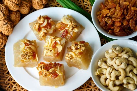 Mandalay Htoe Mont (မန္တလေးထိုးမုန့်)