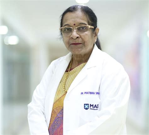 Dr. Pratibha Singhal - Obstetrics And Gynaecology, Book Online ...
