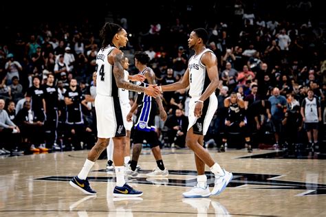 Photos: Spurs vs. Sacramento Kings | 11/16/25 | San Antonio Spurs