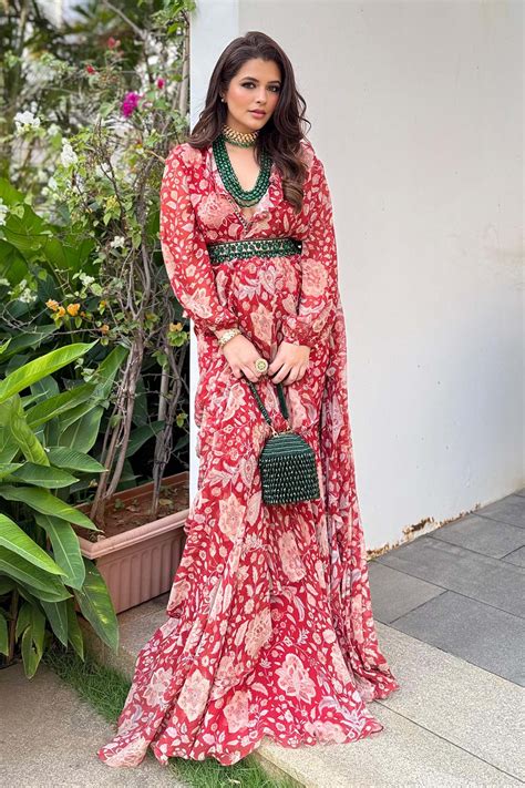 Natasha Luthra in Regal Saree Set – Ridhi Mehra