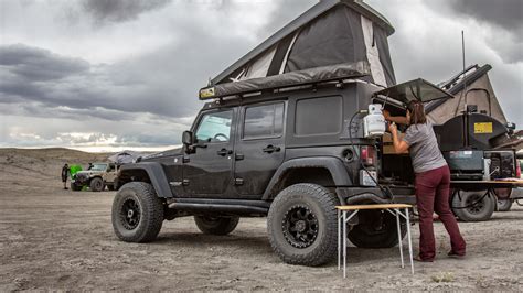 Ursa Minor J30 Pop-Up Tent: Turn Your Jeep Wrangler JK into a Camper