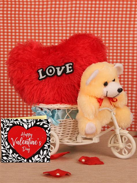 Buy | Red & Peach-Coloured 4-Pieces Valentine | Tied Ribbons