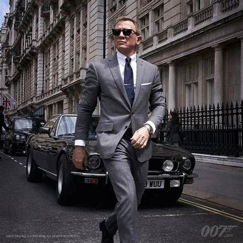 007系列电影60年，评选出最佳邦德，他是最好的邦德—遥遥领先！_腾讯新闻