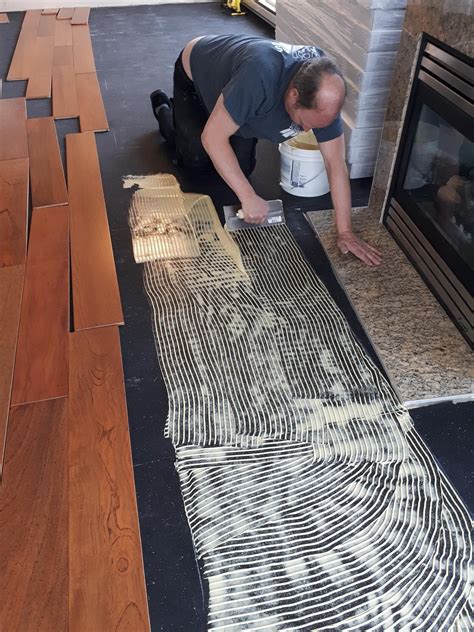 How To Install Floating Wood Floor Over Concrete Slab | Viewfloor.co