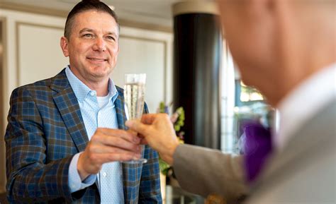 Hotels near Neyland Stadium - The Tennessean Concierge