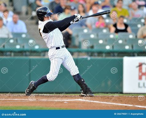 Baseball Batter Swing 的图像结果