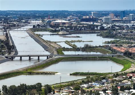 What’s with that lands o’ lakes between Anaheim and Orange? – Orange ...