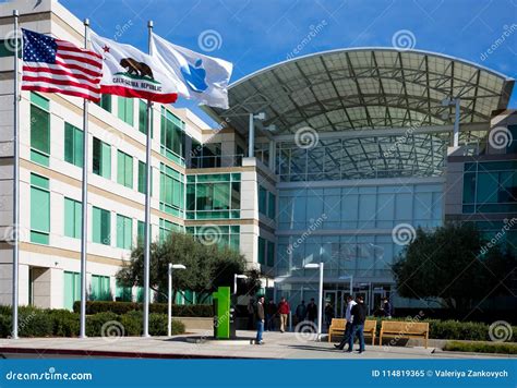 Infinite Loop Street 的图像结果