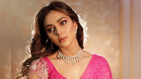 Nusraat Faria: আংটিবদলের পর বিচ্ছেদ! প্রেমিকের সঙ্গে দীর্ঘ ন'বছরের ...