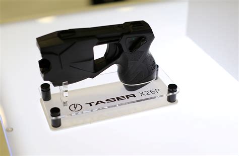 Taser vs. gun mix-ups draw fresh scrutiny in wake of Minnesota killing ...