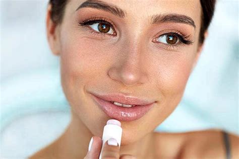 How To Get Pink Lips Naturally With DIY Remedies | Femina.in