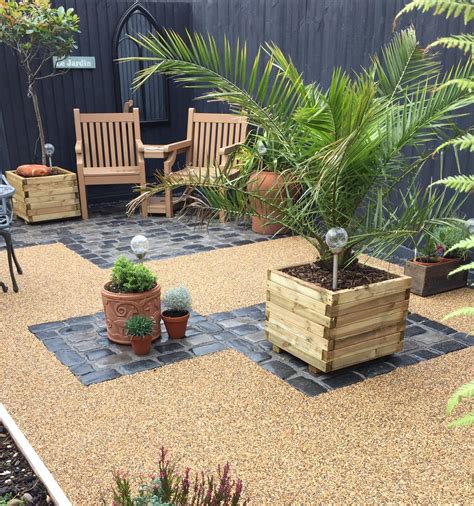 7 Benefits of Resin Patios and Paths | The Paving Experts