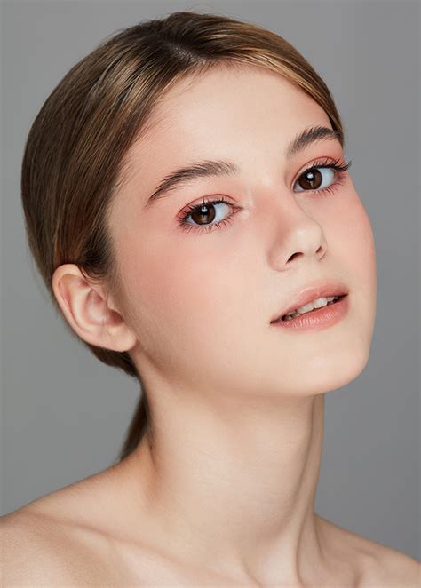 Anya Model 的图像结果