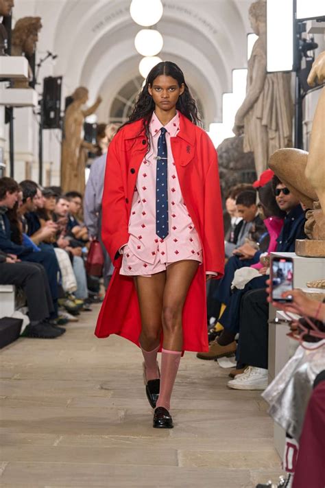 LFW Saturday: Kent & Curwen, Standing Ground, and Richard Quinn ...