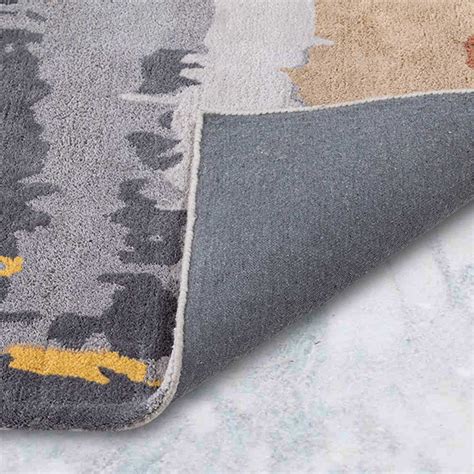 Ski Hand Tufted Woollen Rug – Obeetee Retail Pvt. Ltd.
