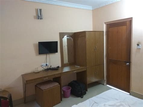 MAHARAJA HOTEL (Bargarh) - Lodge Reviews, Photos, Rate Comparison ...