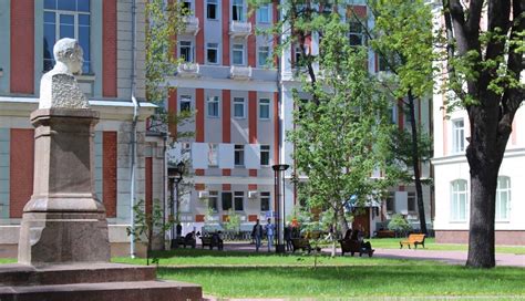 俄罗斯留学院校丨俄罗斯最高学府：莫斯科国立大学 - 知乎