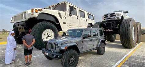 UAE Sheikh Builds A Beastly Hummer With An In-Built Toilet & Two Floors ...