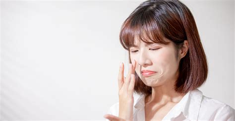 Does Oily Skin Age Better? | Clinikally