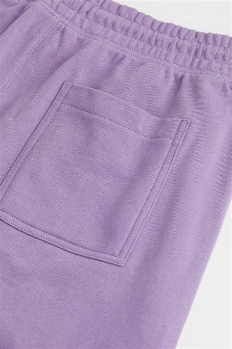 Relaxed Fit Printed sweatshorts - Purple/Pause - Men | H&M IN
