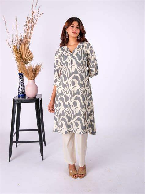 Juhi - Women grey cotton V neck Kurta – Marici