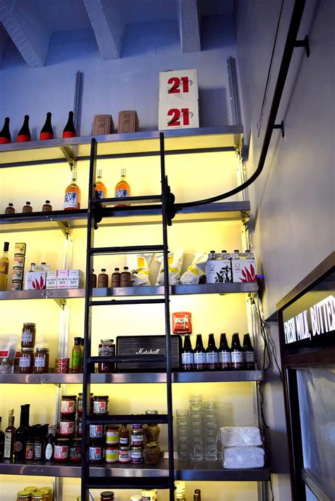 Retail Display Shelf 的图像结果