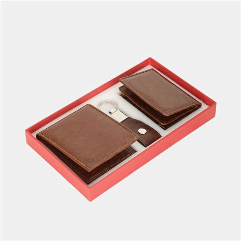 Bata tan textured leather wallet gift set for men | Bata