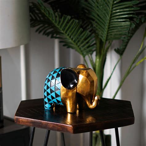 Abstract Elemental Elephant – The Artment