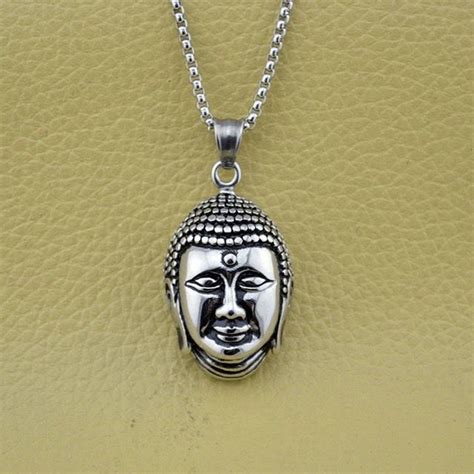 Serene Buddha (Pendant + Chain)