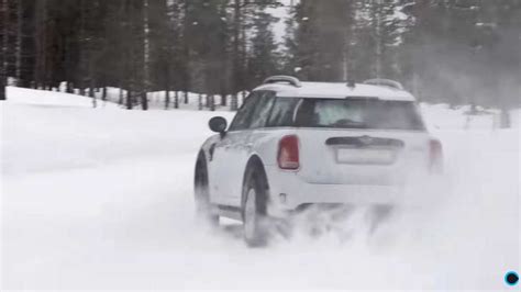 AWD With All-Season Tires Or FWD On Snows: Which Is Better In Winter?
