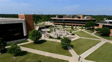 Image result for University of Illinois Springfield Programs