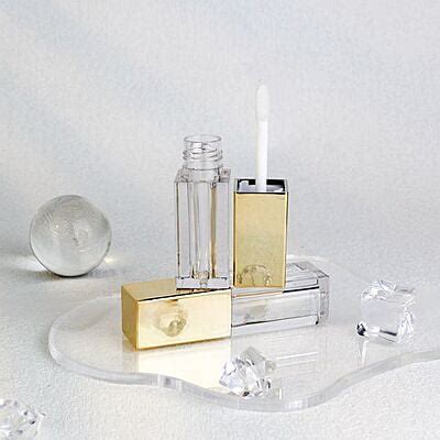 Get Your Perfect Acrylic Jars and Lip Gloss Tubes at artikamart.com!