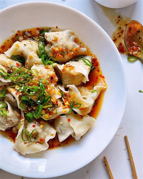 Spicy Chicken Wontons — Pete Eats | Healthy recipes, Wonton, Chicken ...
