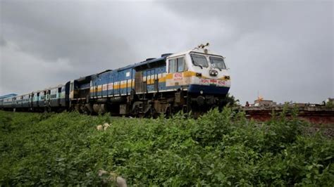 Passenger trains in India make way for coal to stop power crisis