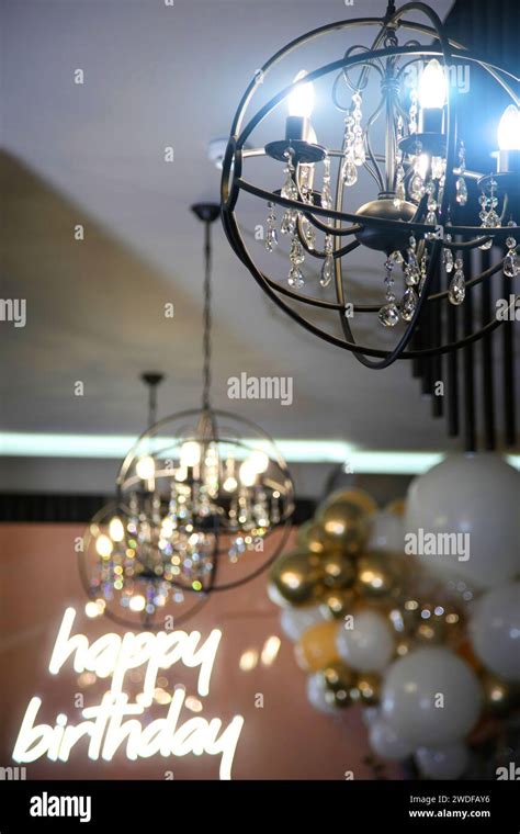 Restaurant Table Setting 的图像结果