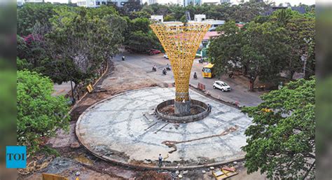 Roundabout Work Causes Traffic Jam | Coimbatore News - Times of India