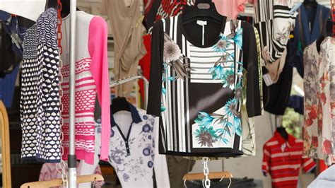 Markt in Dimaro - Peer.today