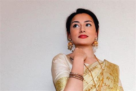 தமிழில் தொடர்ந்து நடிக்க ஜெர்மன் தமிழாசிரியை ஆர்வம் | German Tamil ...